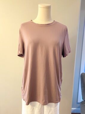Mondetta Relaxed Crew Neck Tee in Mauve